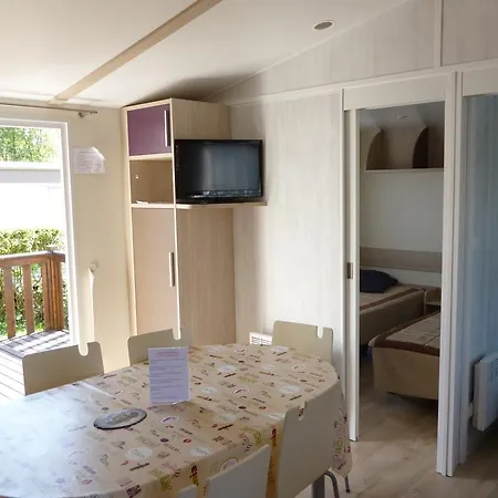 Des Etangs * Roussent