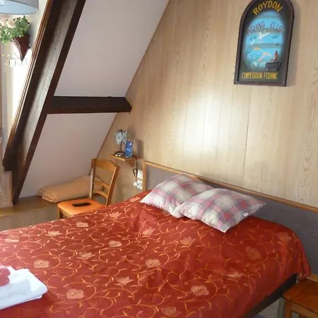 Des Etangs Hotel