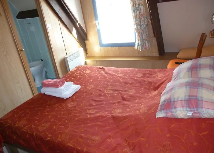 Des Etangs Hotel Roussent